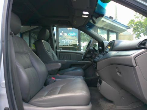 Used 2010 Honda Odyssey EX-L image 18