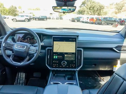 New 2026 GMC Acadia AT4 w/ Luxury Package AWD/4WD image 10