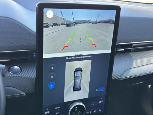 Used 2025 Ford Mustang Mach-E Select w/ Comfort Package Lite image 5