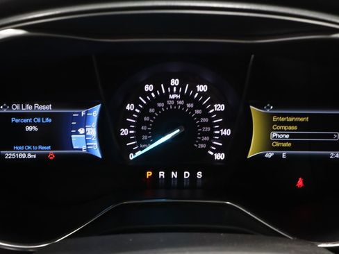 Used 2016 Ford Fusion Titanium image 32