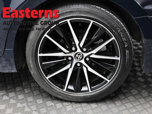 Used 2021 Toyota Camry SE FWD image 8