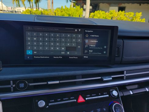 Used 2024 Hyundai Santa Fe Limited image 22