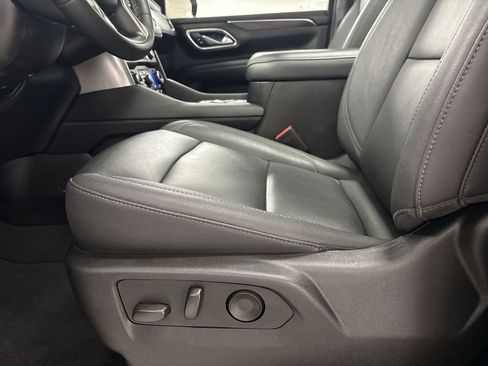 Used 2023 Chevrolet Tahoe Z71 w/ Luxury Package image 12