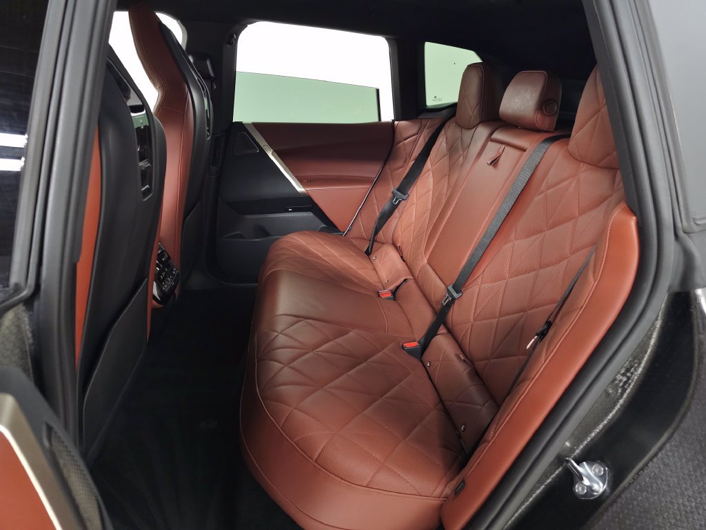 Certified 2024 BMW iX M60 AWD/4WD image 48