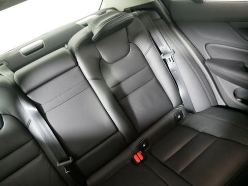 Used 2021 Volvo S60 T8 Inscription w/ Climate Package image 14