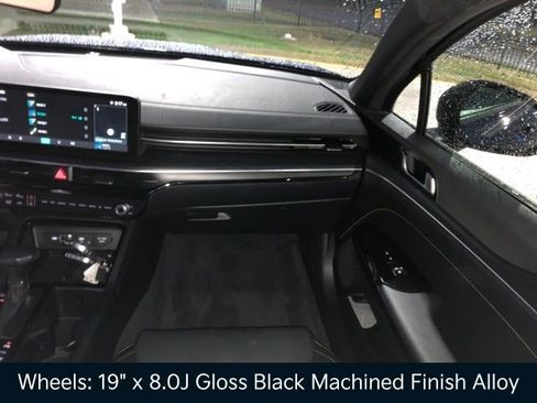 Used 2025 Kia K5 GT image 36