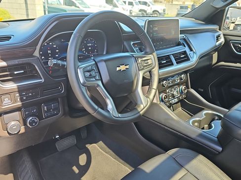Used 2024 Chevrolet Tahoe LT w/ LT Signature Package RWD image 17
