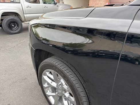 Used 2018 Cadillac Escalade Platinum AWD/4WD image 37