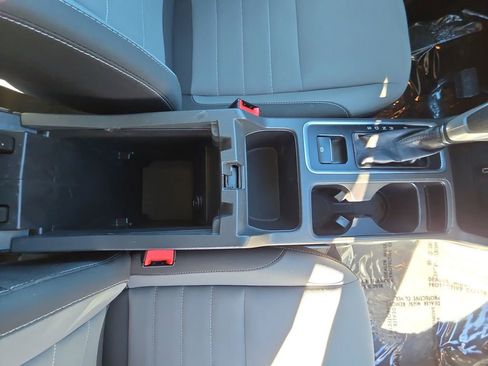 Used 2017 Ford Escape S image 18