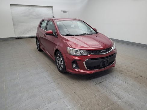 Used 2018 Chevrolet Sonic LT w/ Convenience Package image 13
