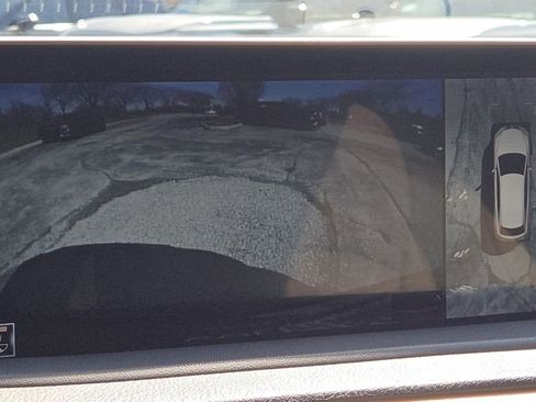 Used 2022 Lexus RX 350L Premium w/ Premium Package image 17