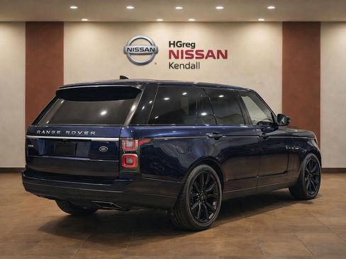 Used 2018 Land Rover Range Rover Supercharged AWD/4WD image 4