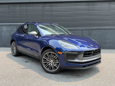 Certified 2026 Porsche Macan Turbo AWD/4WD image 11