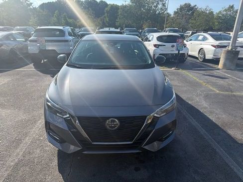 Used 2021 Nissan Sentra SR FWD image 3