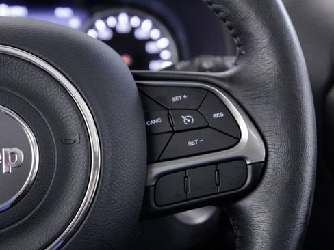 Used 2022 Jeep Renegade Latitude w/ Sun/Sound Group image 26