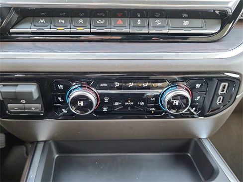 New 2026 GMC Sierra 1500 SLT w/ SLT Premium Plus Package image 26