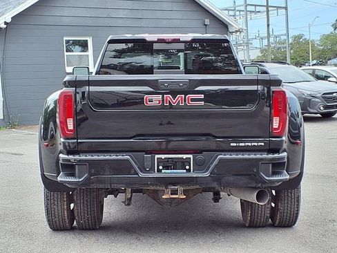 Used 2022 GMC Sierra 3500 Denali w/ Denali Ultimate Package AWD/4WD image 6