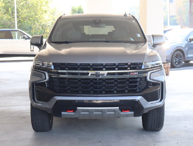 Used 2021 Chevrolet Suburban Z71 w/ Luxury Package AWD/4WD image 9
