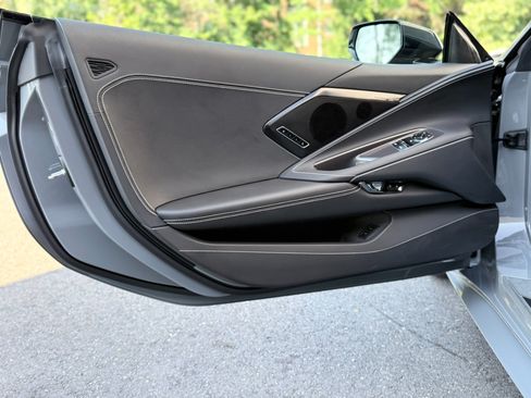Used 2024 Chevrolet Corvette Stingray Preferred Cpe w/ Z51 Performance Package RWD image 7