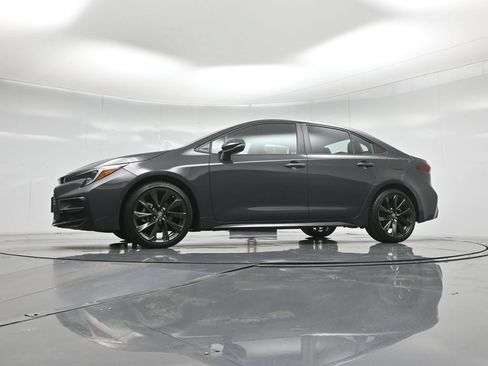 Used 2024 Toyota Corolla XSE FWD image 8