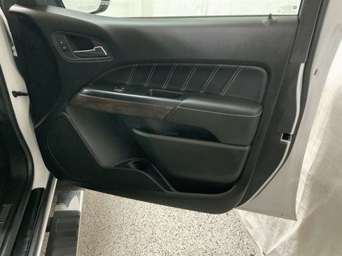 Used 2021 GMC Canyon Denali image 21