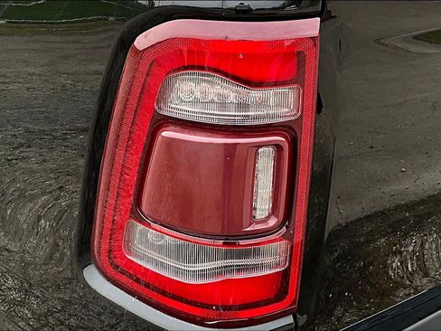 Used 2019 RAM 1500 Laramie image 23