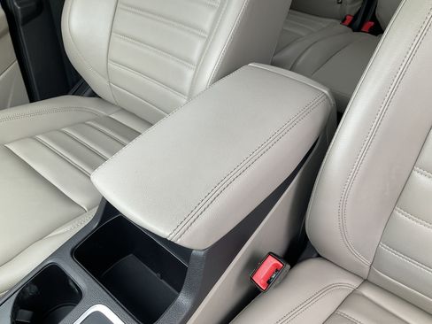 Used 2019 Ford Escape SEL AWD/4WD image 18