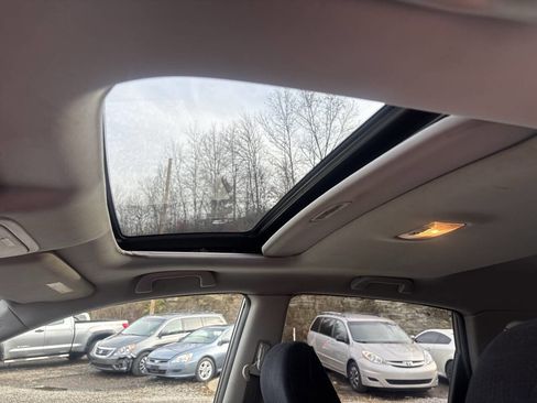 Used 2010 Honda CR-V EX image 27