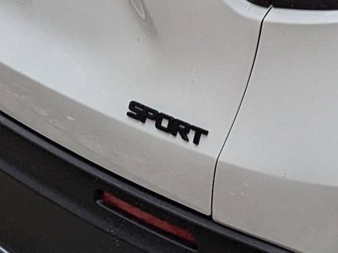 Used 2023 Honda HR-V Sport image 12