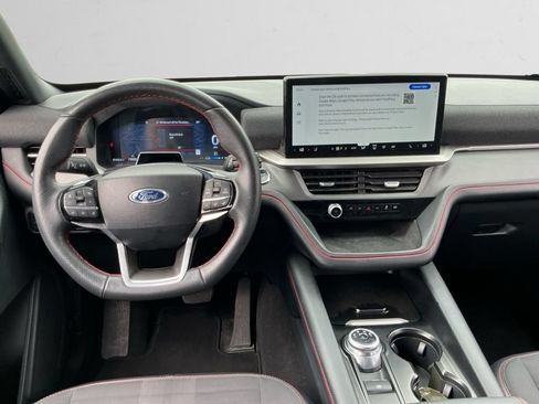Used 2025 Ford Explorer ST-Line AWD/4WD image 10