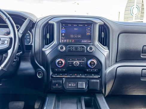 Used 2020 GMC Sierra 1500 AT4 w/ AT4 Premium Package image 18