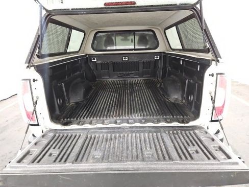 Used 2017 GMC Canyon SL image 11