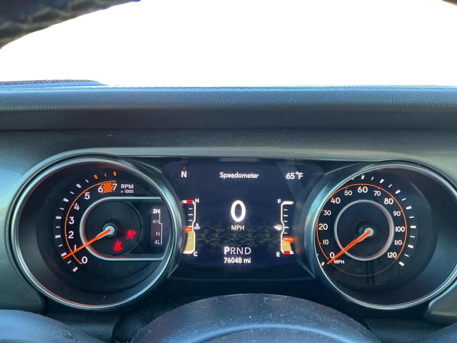 Used 2019 Jeep Wrangler Unlimited Sahara AWD/4WD image 16