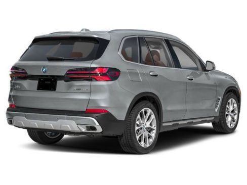 Used 2024 BMW X5 xDrive50e w/ Climate Comfort Package AWD/4WD image 5