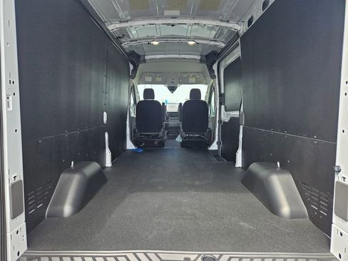 New 2026 Ford Transit 250 148 Medium Roof w/ Load Area Protection Package RWD image 22