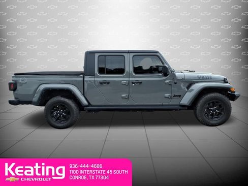 Used 2021 Jeep Gladiator Sport AWD/4WD image 4