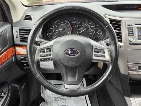 Used 2012 Subaru Outback 2.5i Limited image 18