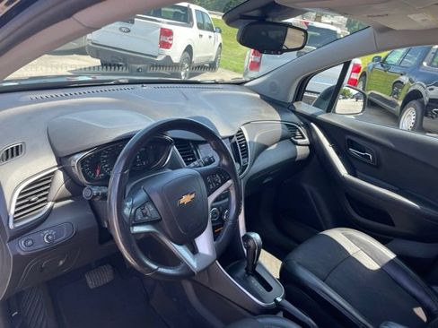 Used 2020 Chevrolet Trax LT w/ Driver Confidence Package AWD/4WD image 20