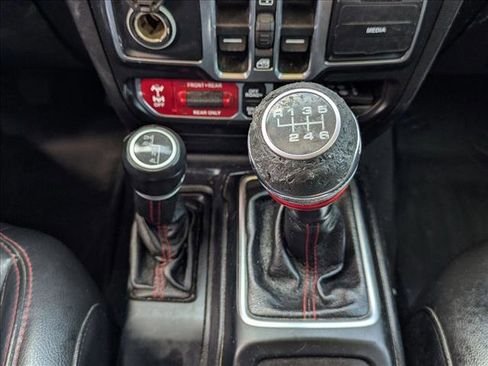 Used 2020 Jeep Gladiator Rubicon AWD/4WD image 11