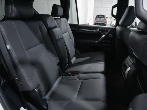 Used 2023 Lexus GX 460 Premium w/ Premium Plus Package AWD/4WD image 32