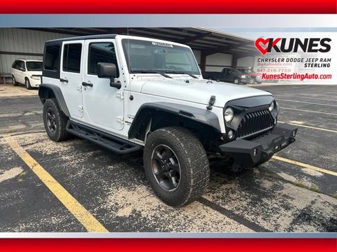 Used 2017 Jeep Wrangler Unlimited Sahara w/ Connectivity Group AWD/4WD image 1