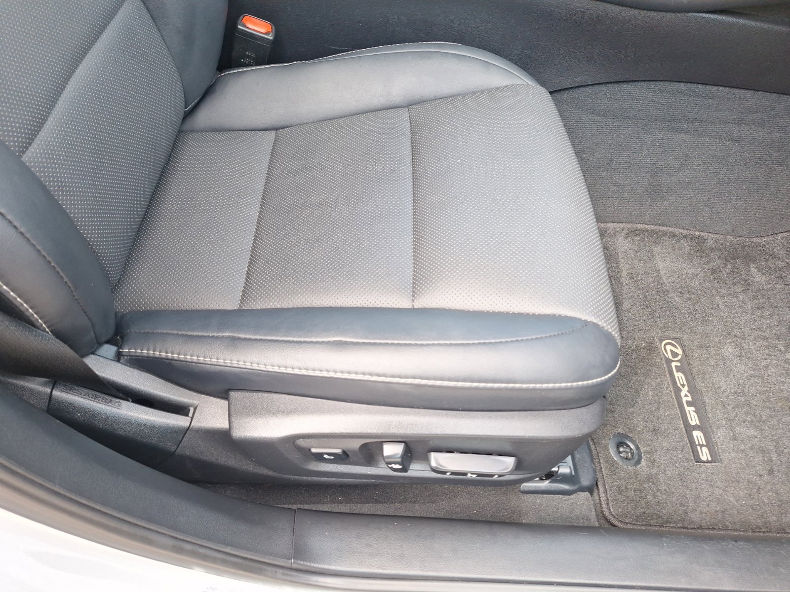 Used 2017 Lexus ES 350 w/ Premium Package FWD image 33