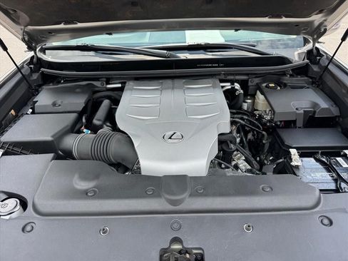 Used 2022 Lexus GX 460 Premium w/ Accessory Package AWD/4WD image 14