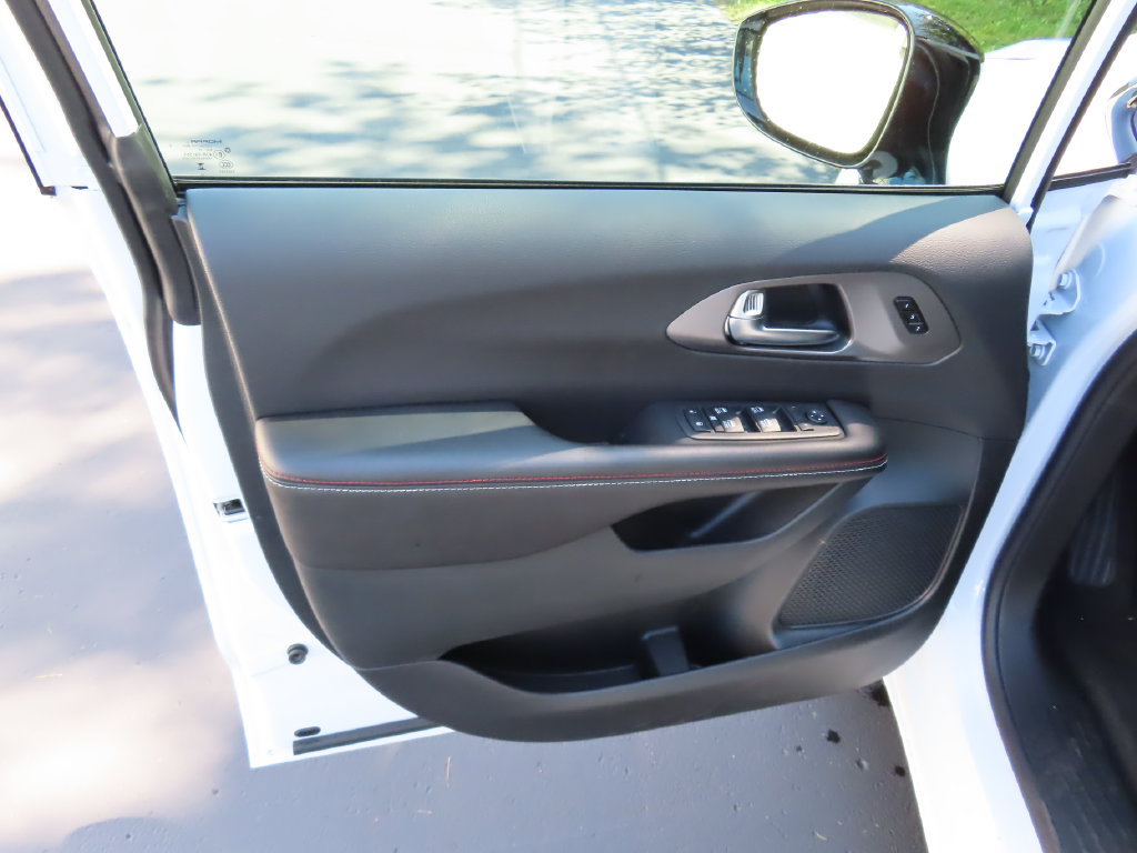 New 2027 Chrysler Pacifica Select AWD/4WD image 21