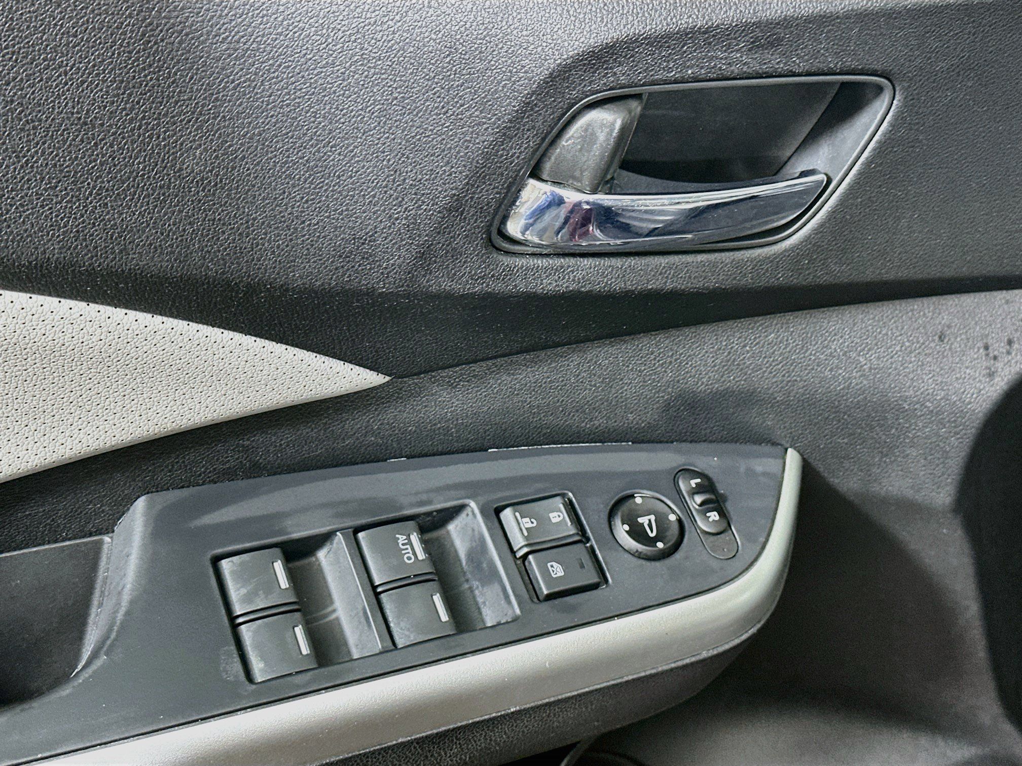 Used 2015 Honda CR-V EX-L image 15