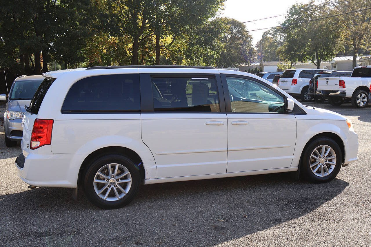 Used 2014 Dodge Grand Caravan SXT FWD image 8