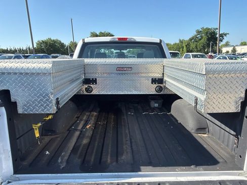 Used 2019 Ford F150 XL w/ Equipment Group 101A Mid AWD/4WD image 4