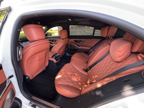 Used 2023 Mercedes-Benz S 500 4MATIC image 32
