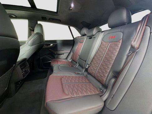 Certified 2025 Audi RS Q8 performance image 27