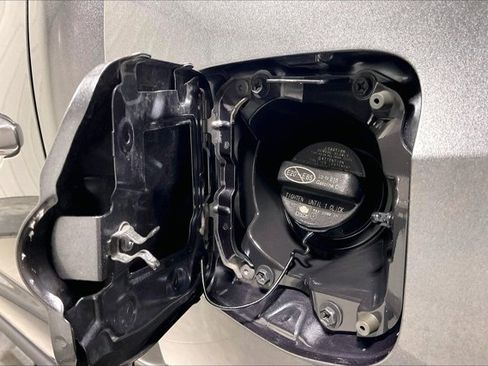 Certified 2022 Toyota Tacoma TRD Off-Road image 44